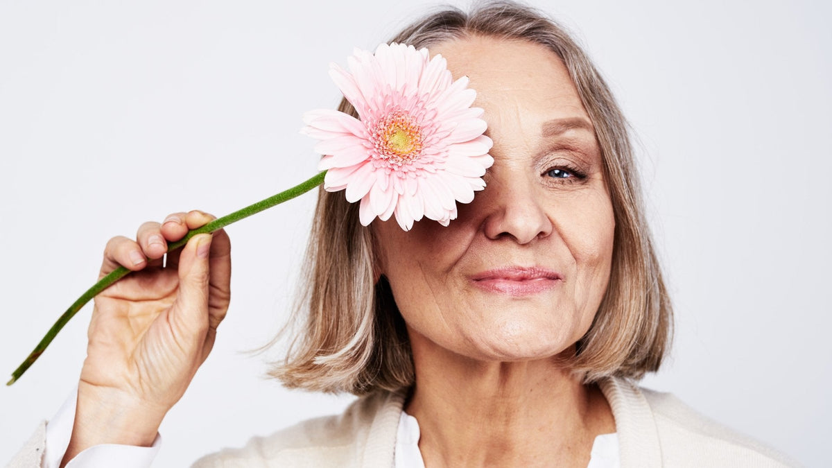 5 Ways Grounding Supports Women Through Menopause